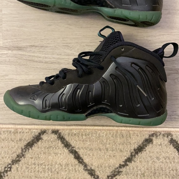 Boys foamposite sz7 - Picture 2 of 3